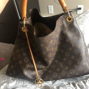 Louis Vuitton Artsy MM